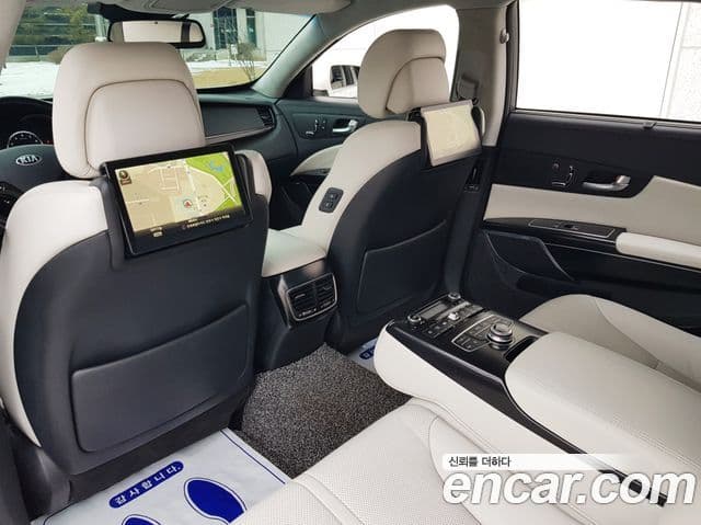 Kia K9 President, 2013 3