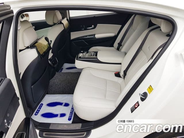 Kia K9 President, 2013 13