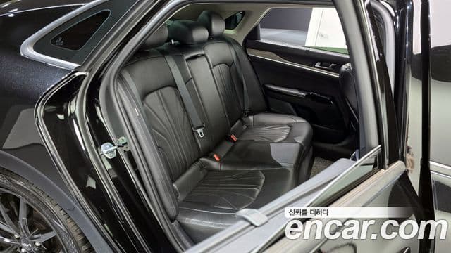 Kia K5 3세대 Signature, 2021 12