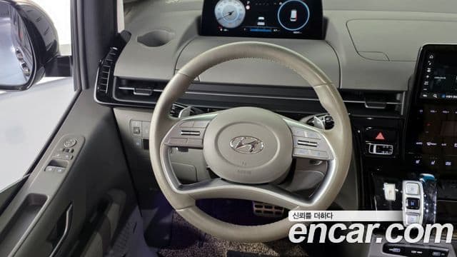 Hyundai Staria Inspiration, 2024 13