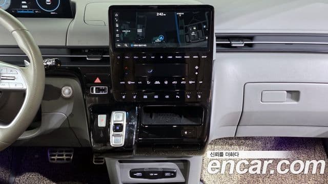 Hyundai Staria Inspiration, 2024 14