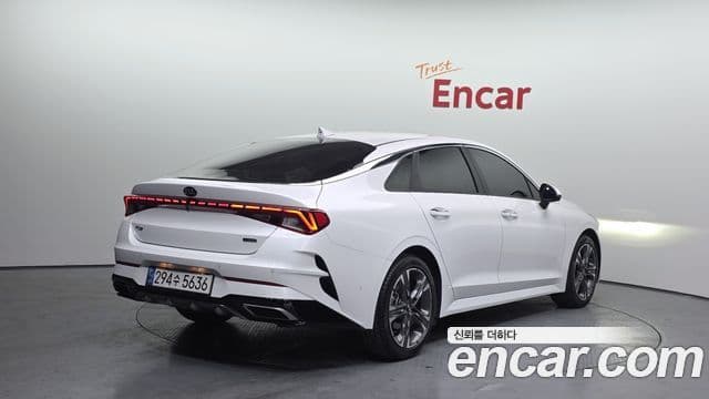 Kia K5 гибрид 3세대 Signature, 2021 2