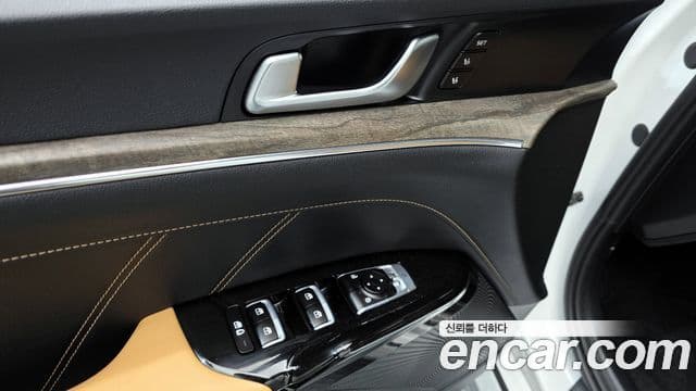 Kia K5 гибрид 3세대 Signature, 2021 11