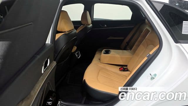 Kia K5 гибрид 3세대 Signature, 2021 20