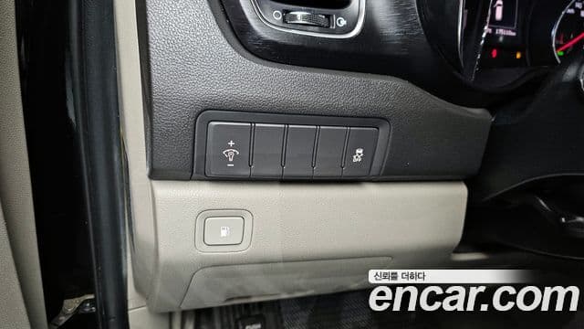 Kia All New Carnival Luxury, 2018 16