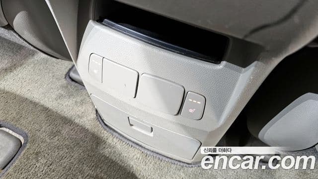 Kia All New Carnival Luxury, 2018 19