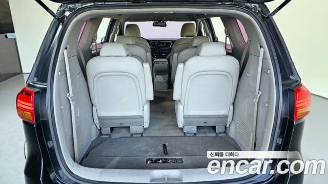 Kia All New Carnival Luxury, 2018 20