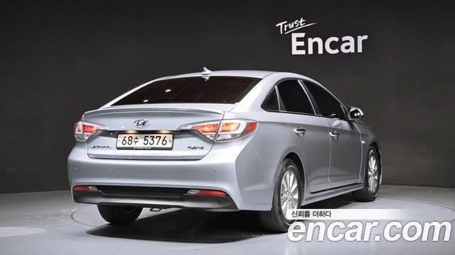 Hyundai LF Sonata гибрид Modern, 2016 2