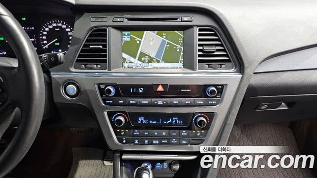 Hyundai LF Sonata гибрид Modern, 2016 15