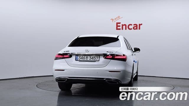 Mercedes-Benz E-класс W213 Avantgarde, 2022 4