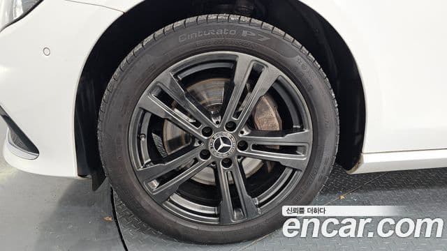 Mercedes-Benz E-класс W213 Avantgarde, 2022 все фото