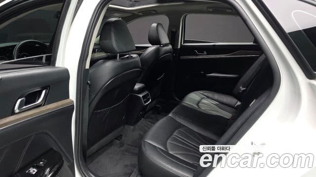 Kia K5 3세대 Signature, 2020 11