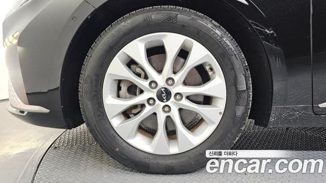 Kia K8 Noblesse, 2022 все фото