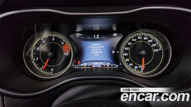 Jeep Cherokee(KL) 2.4 Limited AWD, 2022 8