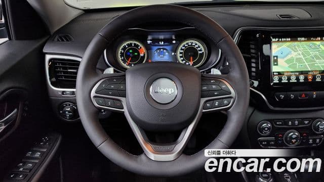 Jeep Cherokee(KL) 2.4 Limited AWD, 2022 13