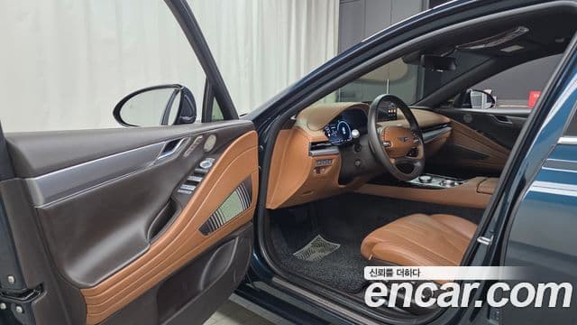 Genesis G80 (RG3) бензин 2.5 турбо 2WD, 2023 10