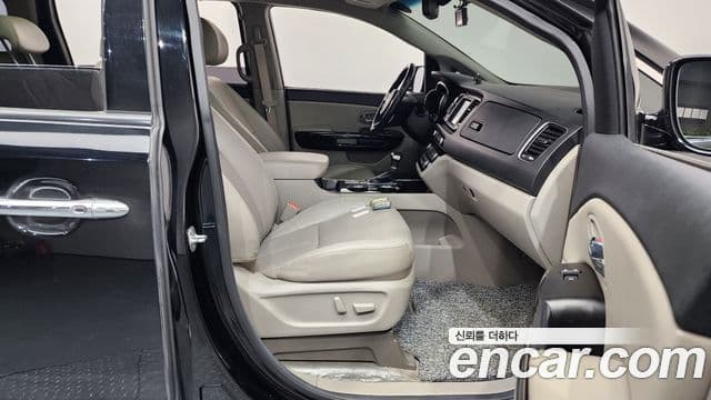 Kia The / новый New Carnival Noblesse, 2019 11