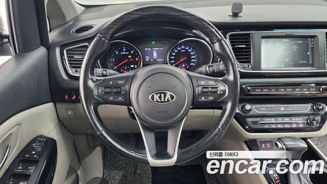 Kia The / новый New Carnival Noblesse, 2019 13