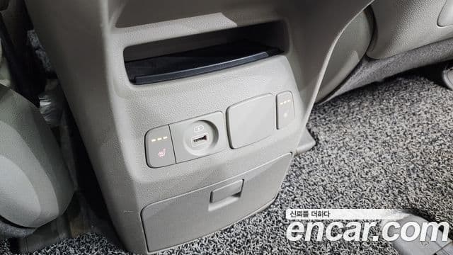 Kia The / новый New Carnival Noblesse, 2019 18