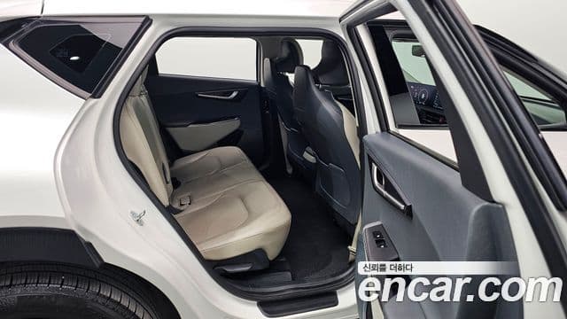 Kia EV6 Air, 2023 11