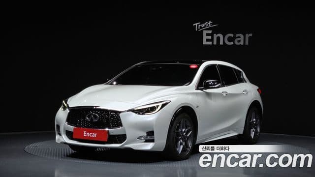 Infiniti Q30 Premium, 2017 1