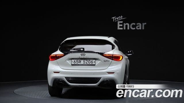 Infiniti Q30 Premium, 2017 4