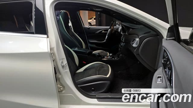 Infiniti Q30 Premium, 2017 11