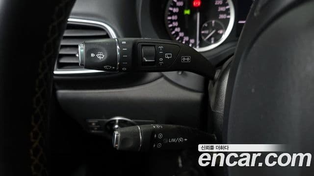 Infiniti Q30 Premium, 2017 17