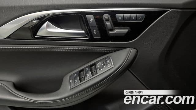 Infiniti Q30 Premium, 2017 18