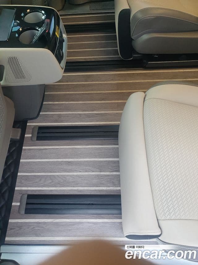 Kia Carnival 4세대 Signature, 2023 12