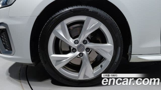 Audi A4 (B9) Premium, 2021 все фото