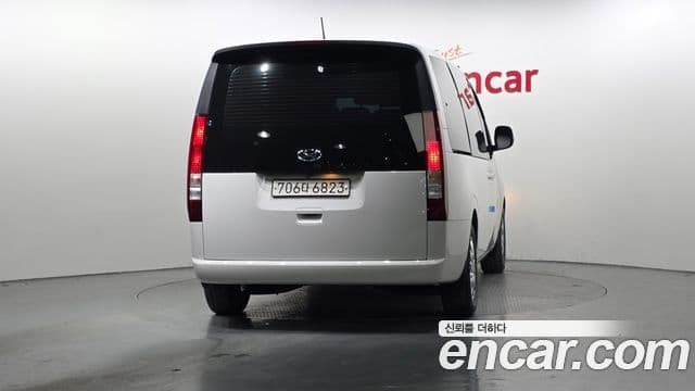 Hyundai Staria Modern, 2022 4