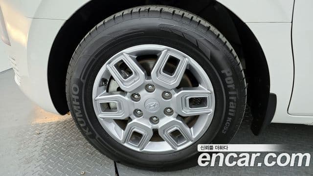 Hyundai Staria Modern, 2022 все фото