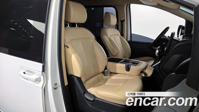 Hyundai Staria Modern, 2022 12