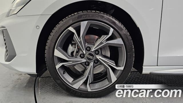 Audi A3 (8Y) Premium, 2023 все фото