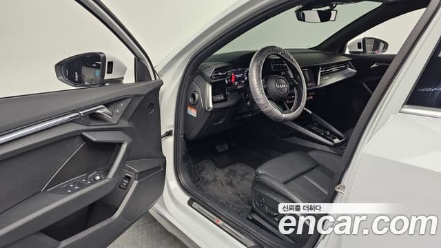 Audi A3 (8Y) Premium, 2023 10