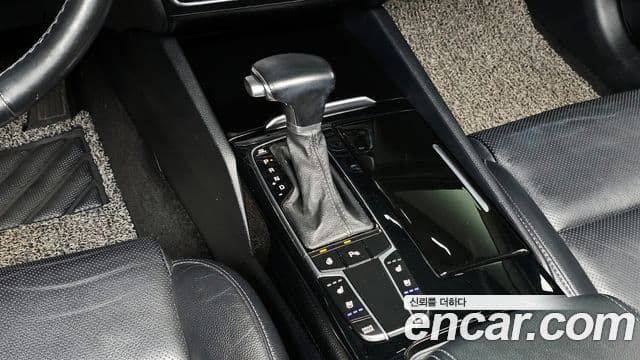 Kia All New K7 3.0 LPI Luxury (арендный автомобиль), 2016 9