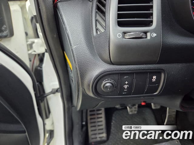 Kia K3 Deluxe, 2013 12