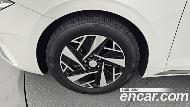 Hyundai The / новый New Grandeur IG гибрид Le Blanc, 2023 все фото