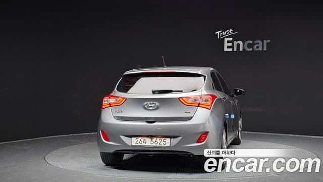Hyundai i30(новый кузов / новое поколение) 1.6 GDI Extreme, 2012 4