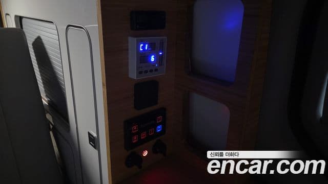 Hyundai Grand Starex 4WD кемпер, 2017 14