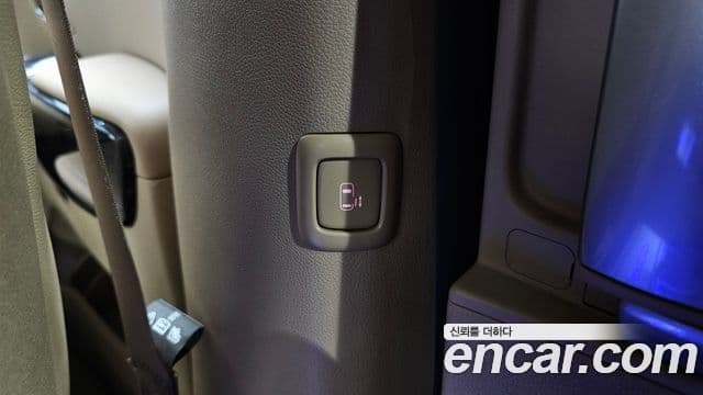 Kia The / новый New Carnival VIP, 2019 18