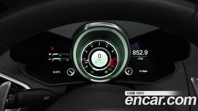 Aston Martin 밴티지 2세대 4.0 V8 Roadster, 2023 8