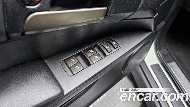 KG모빌리티(SsangYong) Korando Sport Club, 2016 18