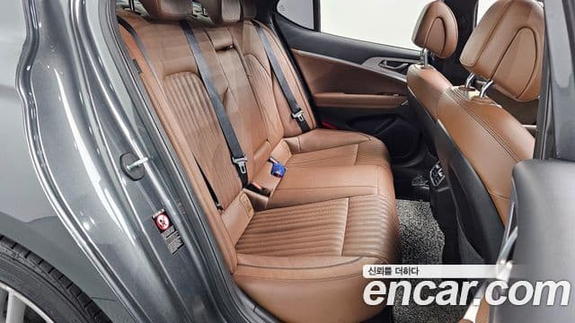 Genesis G70 Elite, 2019 12