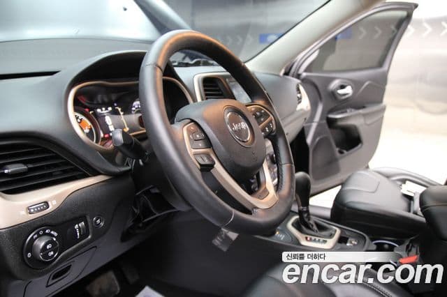 Jeep Cherokee(KL) 2.4 Longitude high AWD, 2016 10