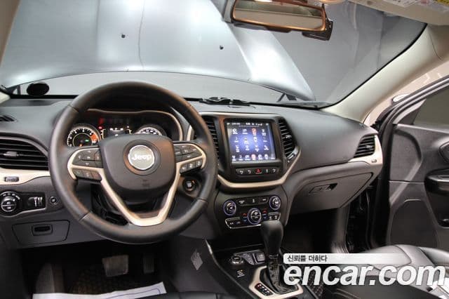 Jeep Cherokee(KL) 2.4 Longitude high AWD, 2016 13