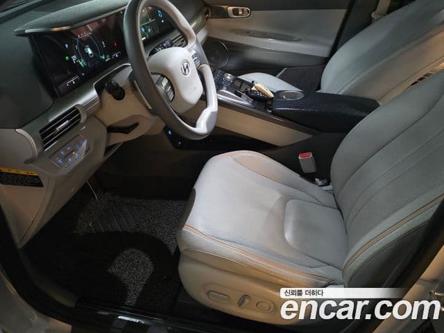 Hyundai NEXO Premium, 2019 11