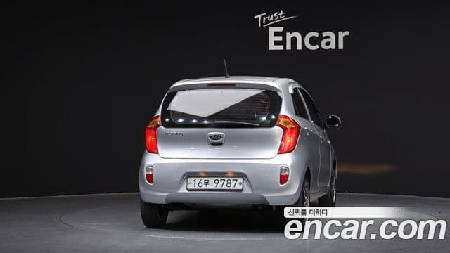 Kia All New Morning Deluxe, 2012 4