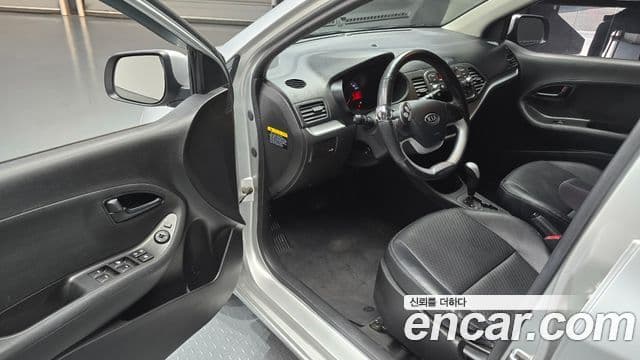 Kia All New Morning Deluxe, 2012 11